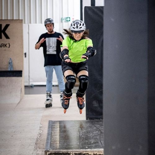 Nauka jazdy na rolkach w Warszawie - Dorośli - Skatepark - średniozaaw.