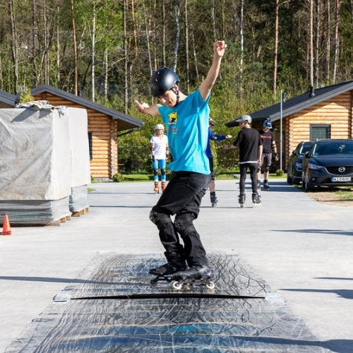 Nauka jazdy na rolkach w Warszawie - Slide