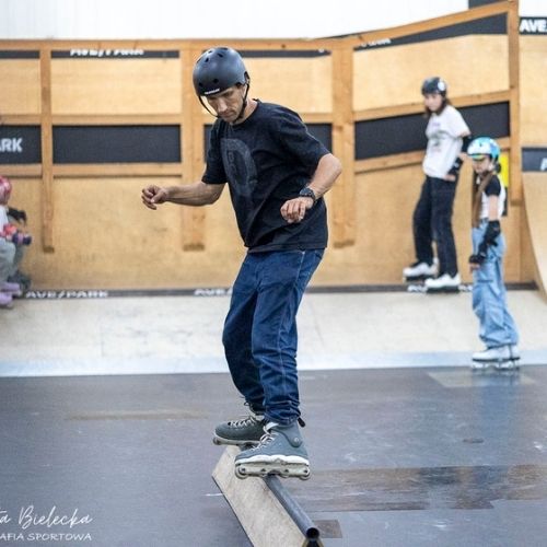 Nauka jazdy na rolkach w Warszawie - Dorośli - Aggressive - Zaawansowany